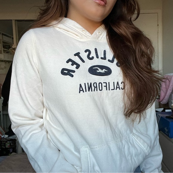 Oversized White Hollister Hoodie - Picture 1 of 6
